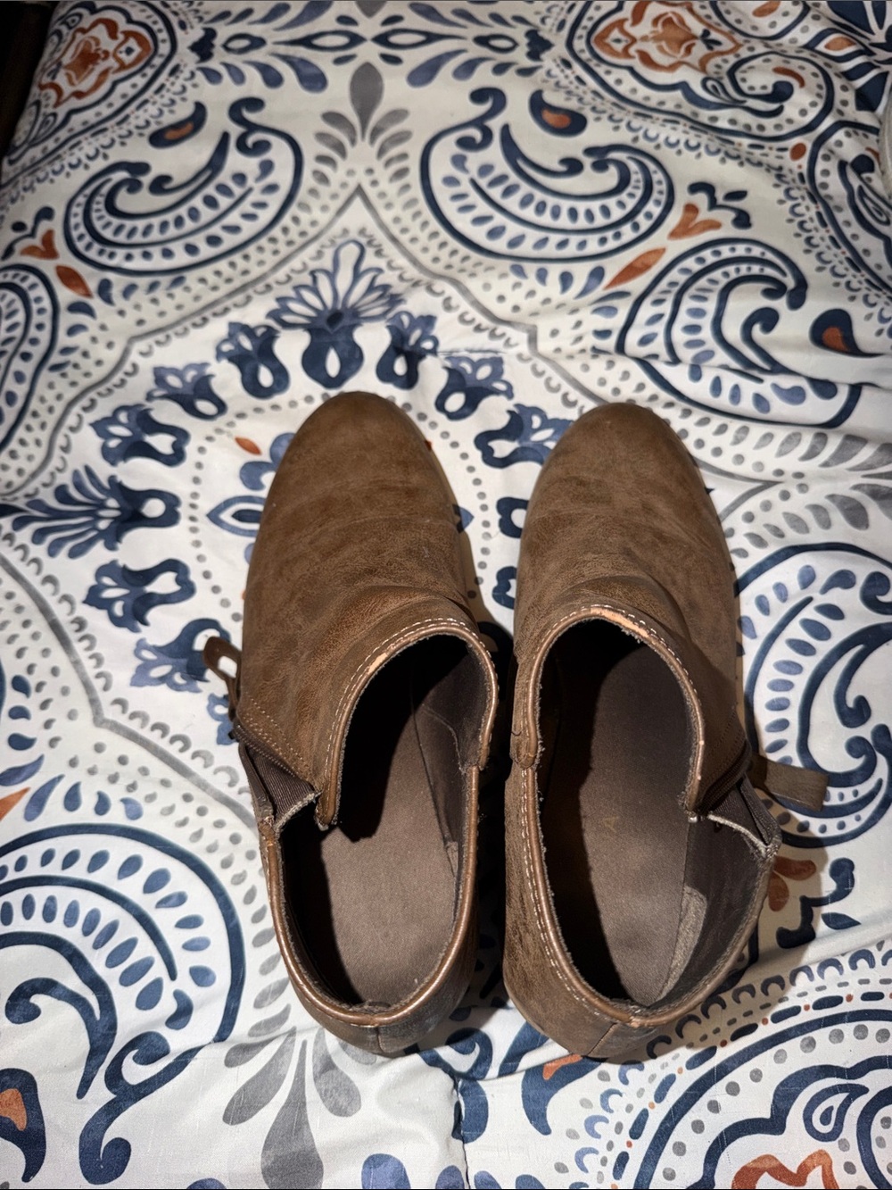 Woman Casual Brown Slip-On Boots